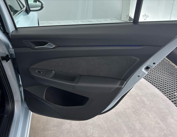 Volkswagen Golf Kombi 1,5 l 110 kw