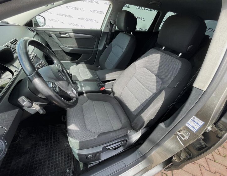 Volkswagen Passat 11