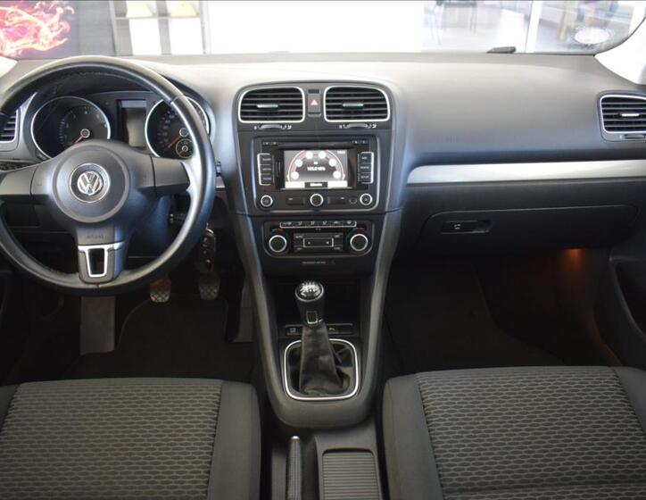 Volkswagen Golf 15