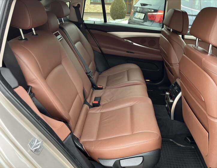 BMW Řada 5 Sedan / Limuzína 3,0 l 190 kw