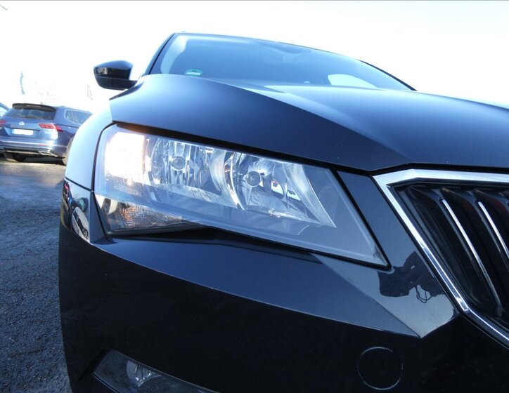 Škoda Superb Kombi 2,0 l 110 kw