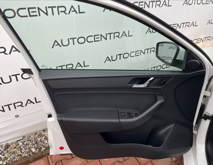 Škoda Rapid Hatchback 1,2 l 77 kw