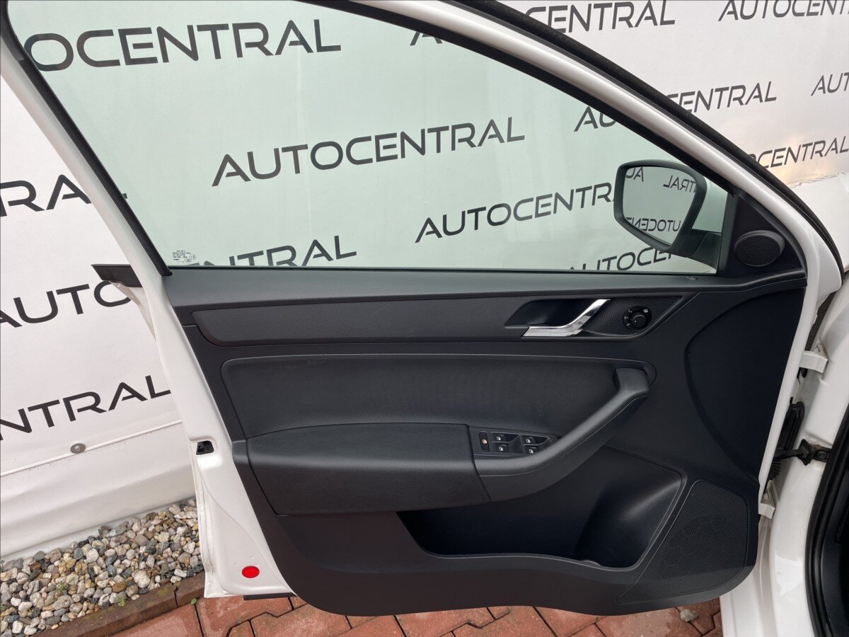 Škoda Rapid Hatchback 1,2 l 77 kw