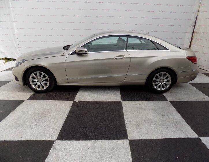 Mercedes-Benz Třídy E 2