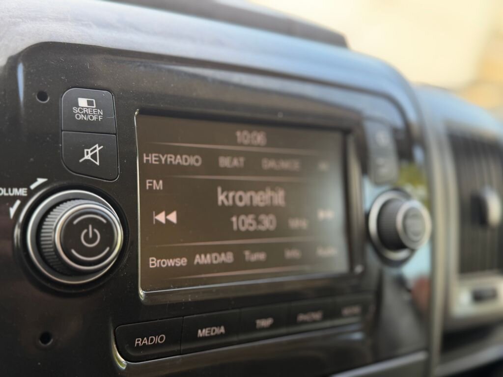 Opel Movano Skříň 2,2 l 121 kw