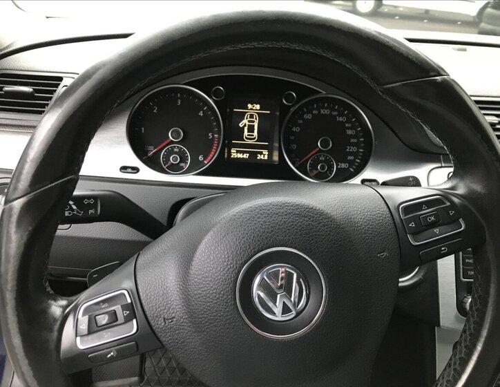 Volkswagen Passat CC Sedan 2,0 l 125 kw