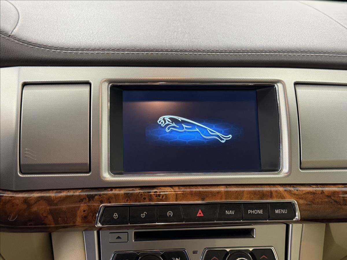 Jaguar XF Kombi 3,0 l 202 kw