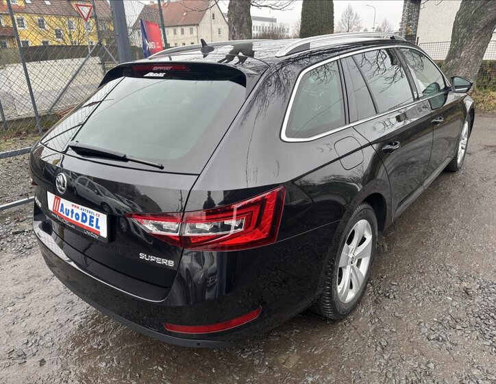 Škoda Superb Kombi 2,0 l 140 kw