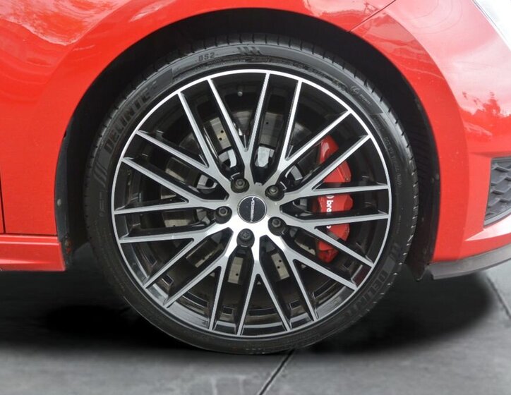 Seat Leon Hatchback 2,0 l 206 kw