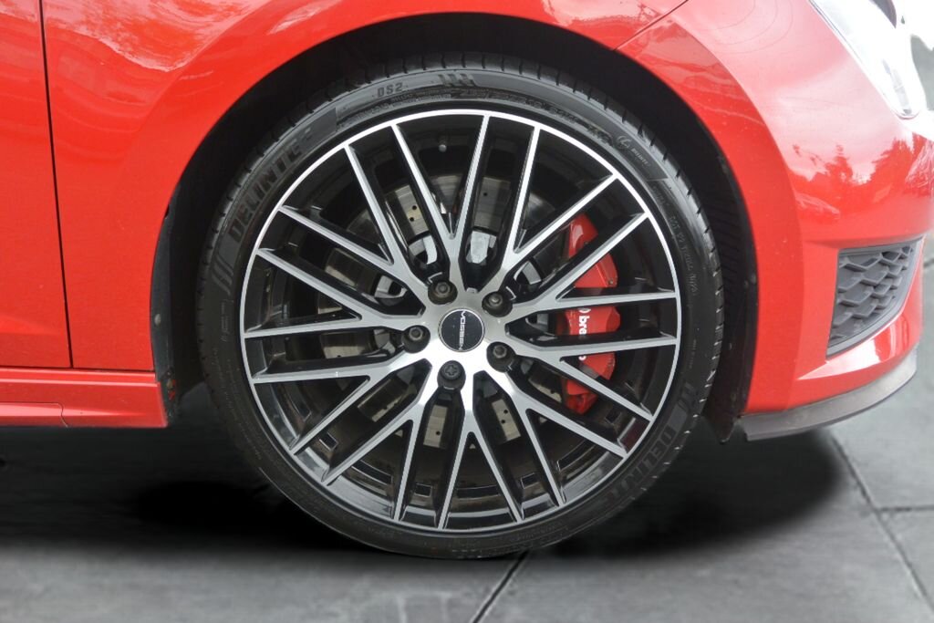 Seat Leon Hatchback 2,0 l 206 kw