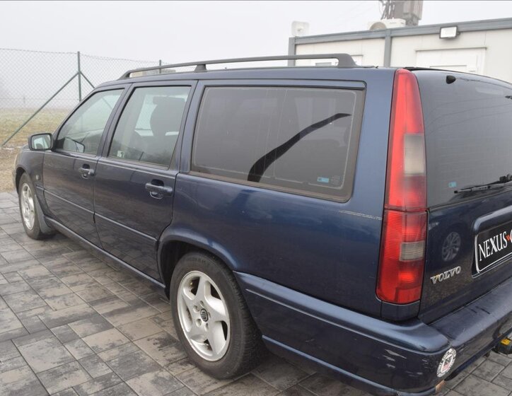 Volvo V70 7