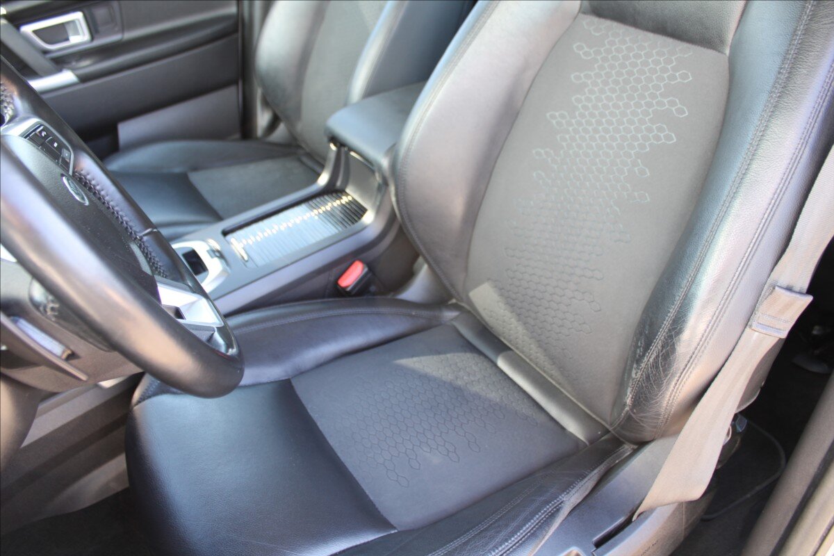 Land Rover Discovery Sport SUV / Terénní 2,0 l 110 kw