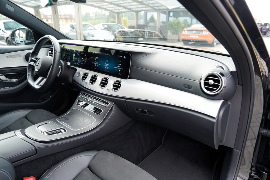 Mercedes-Benz Třídy E Sedan 2,0 l 145 kw