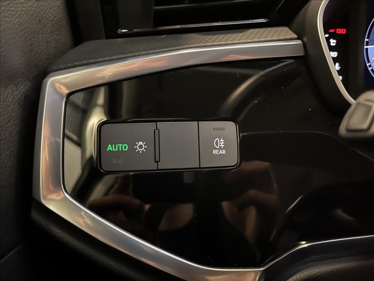 Audi Q3 SUV 1,5 l 110 kw