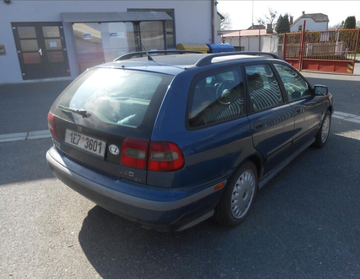 Volvo V40 Kombi 1,9 l 70 kw