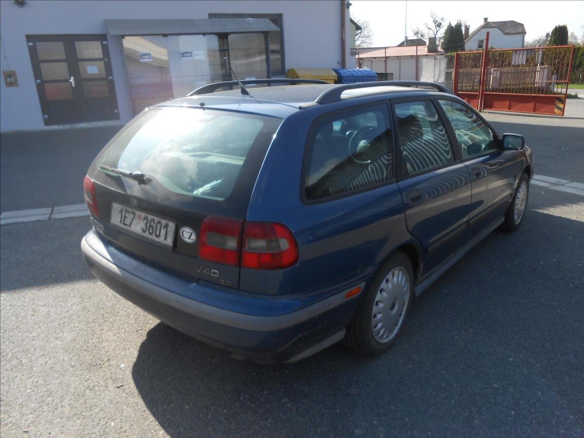 Volvo V40 Kombi 1,9 l 70 kw