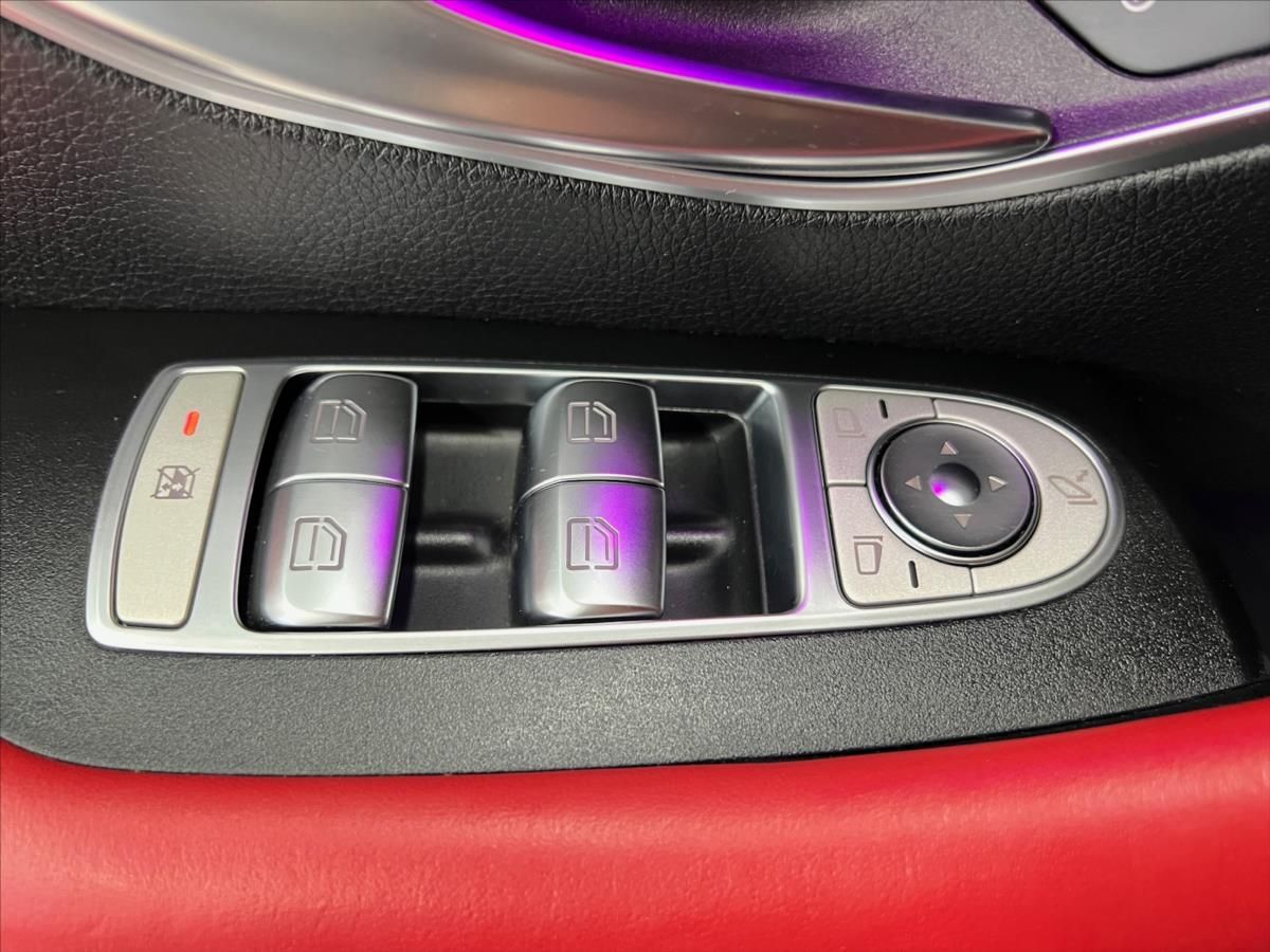 Mercedes-Benz Třídy E