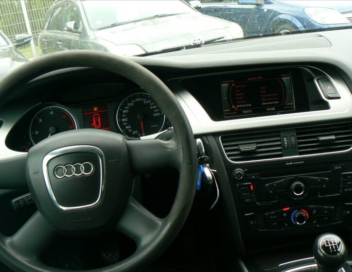 Audi A4 Kombi 2,0 l 105 kw
