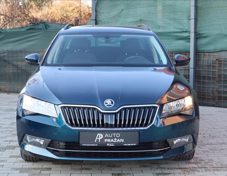 Škoda Superb Kombi 2,0 l 110 kw