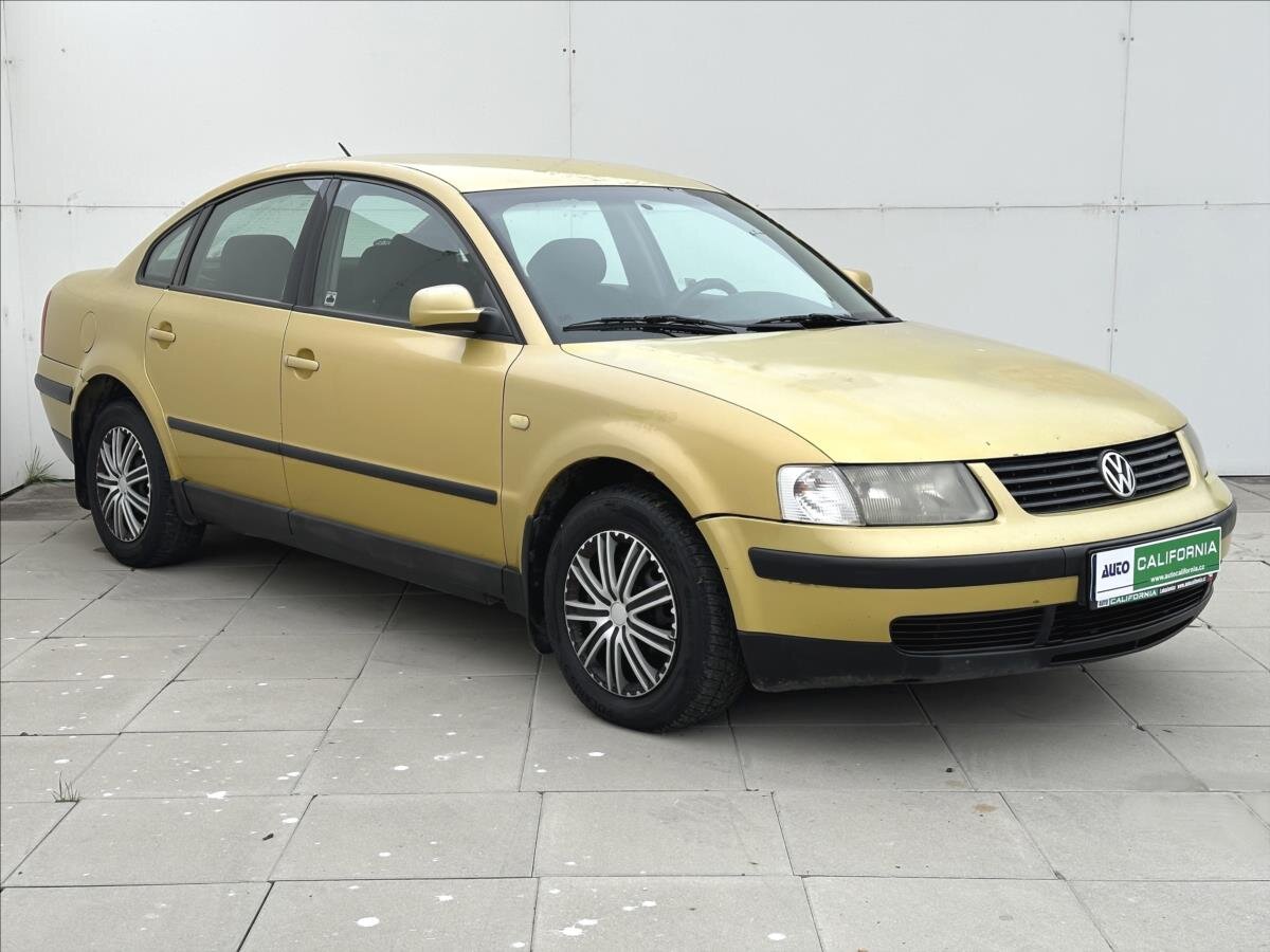 Volkswagen Passat Sedan / Limuzína 1,9 l 81 kw