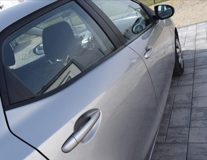 Mazda 2 Hatchback 1,3 l 55 kw