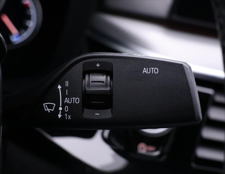 BMW Řada 5 Sedan 3,0 l 250 kw