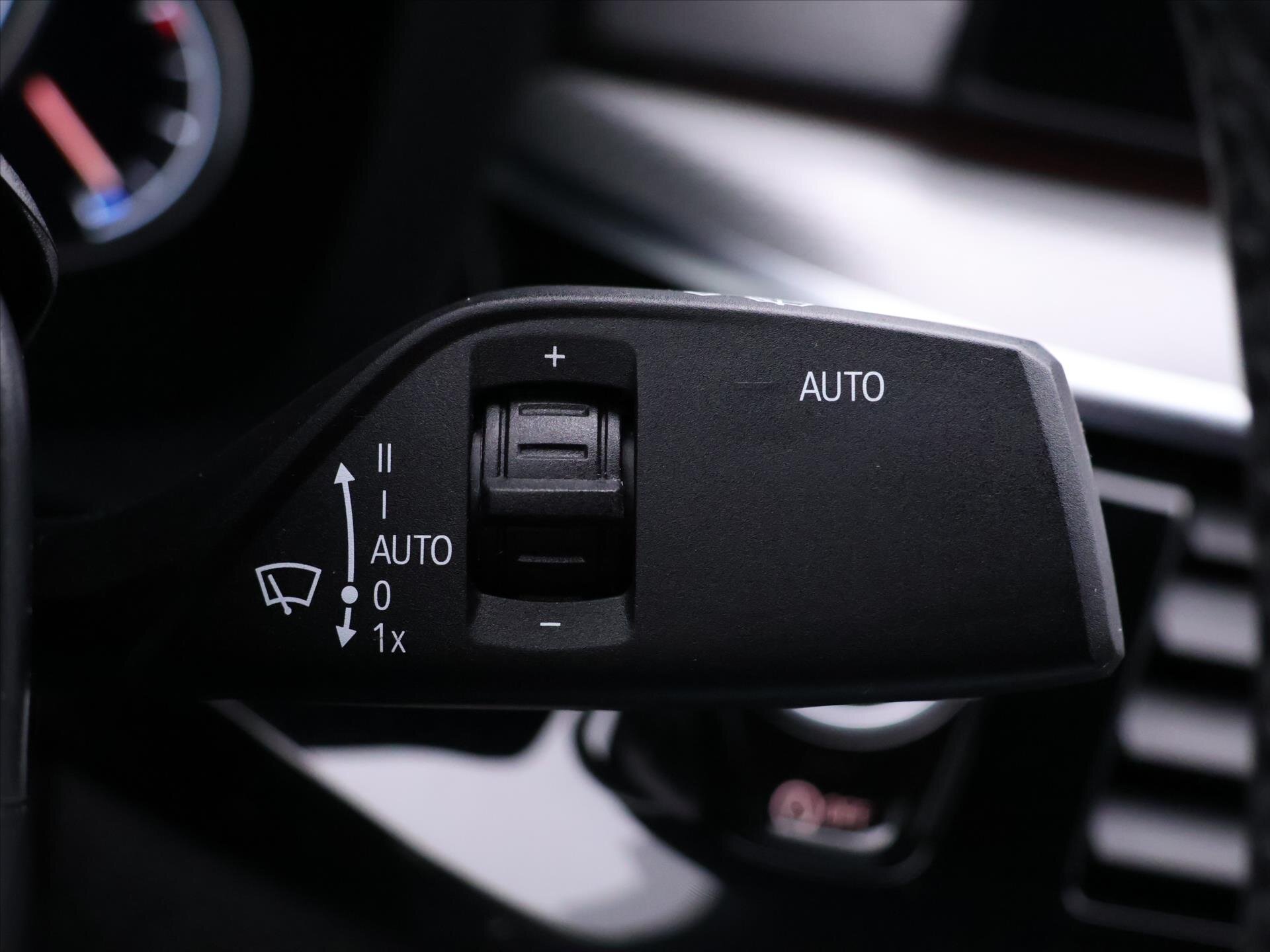 BMW Řada 5 Sedan 3,0 l 250 kw