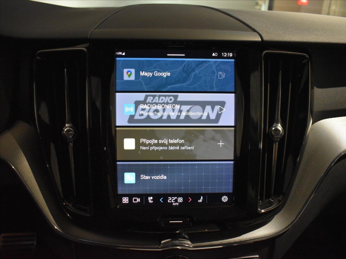 Volvo XC60 SUV / Terénní 2,0 l 145 kw