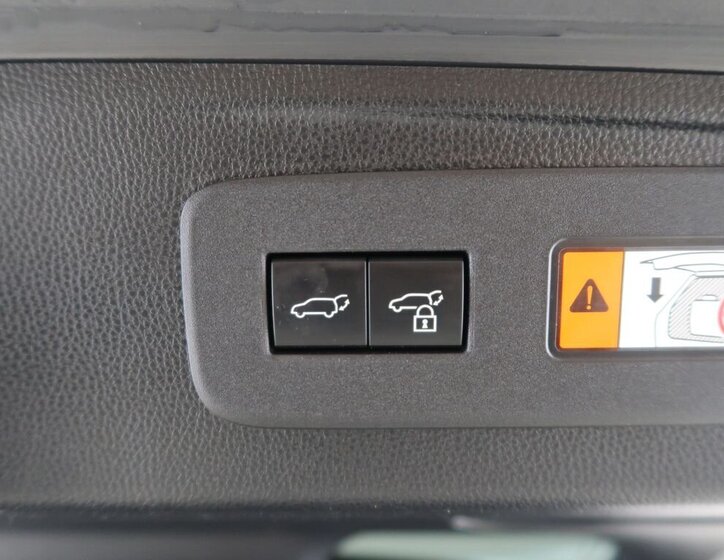 Toyota Land Cruiser SUV / Terénní 2,8 l 151 kw