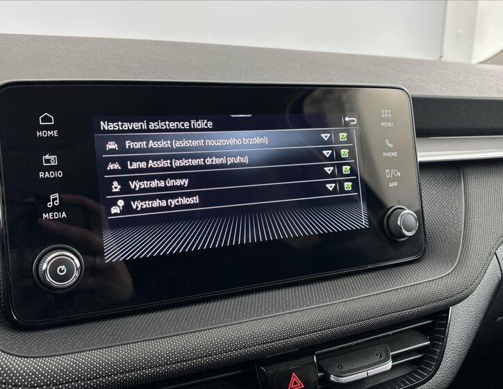 Škoda Fabia Hatchback 999,0 85 kw