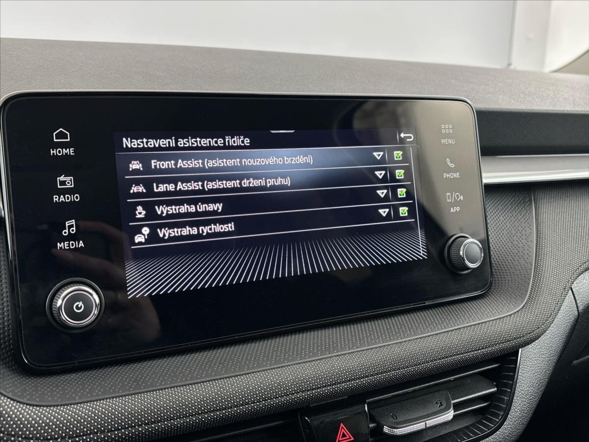 Škoda Fabia Hatchback 999,0 85 kw