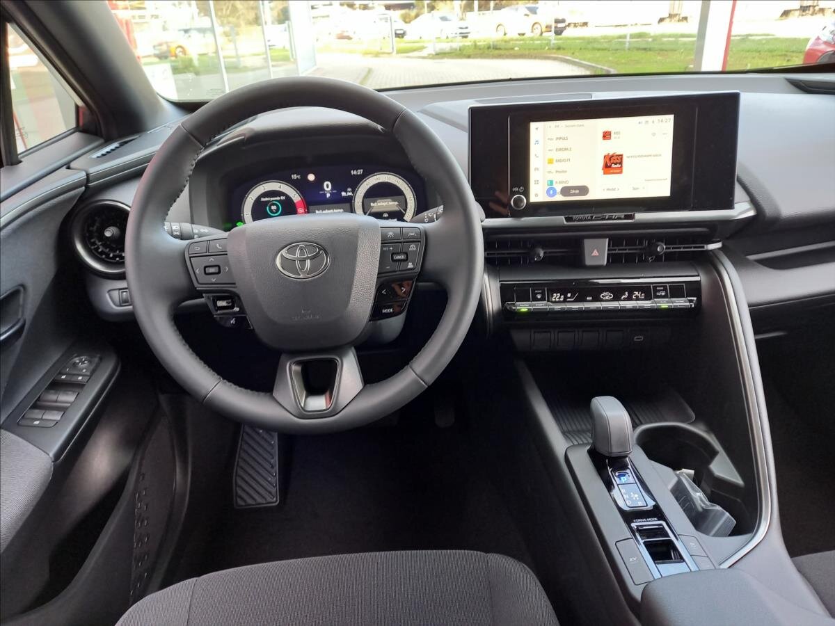 Toyota C-HR SUV 1,8 l 103 kw