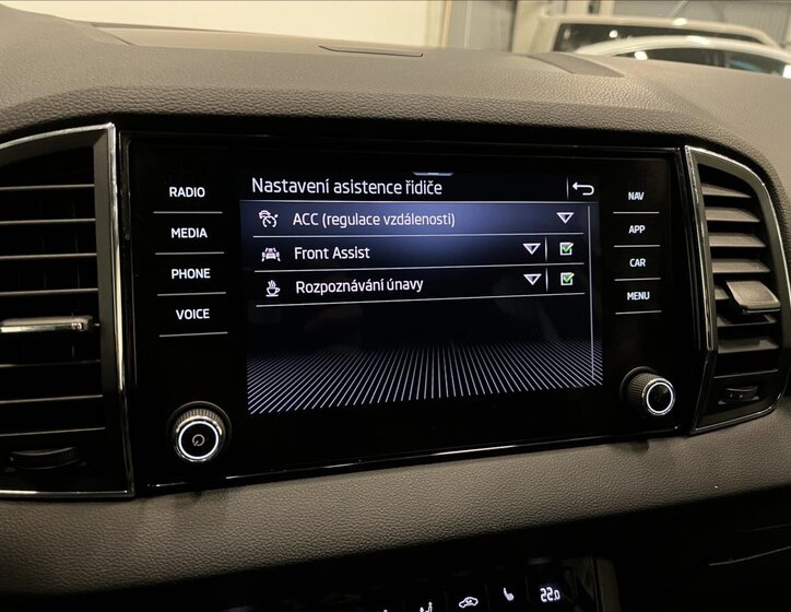 Škoda Karoq SUV 1,5 l 110 kw