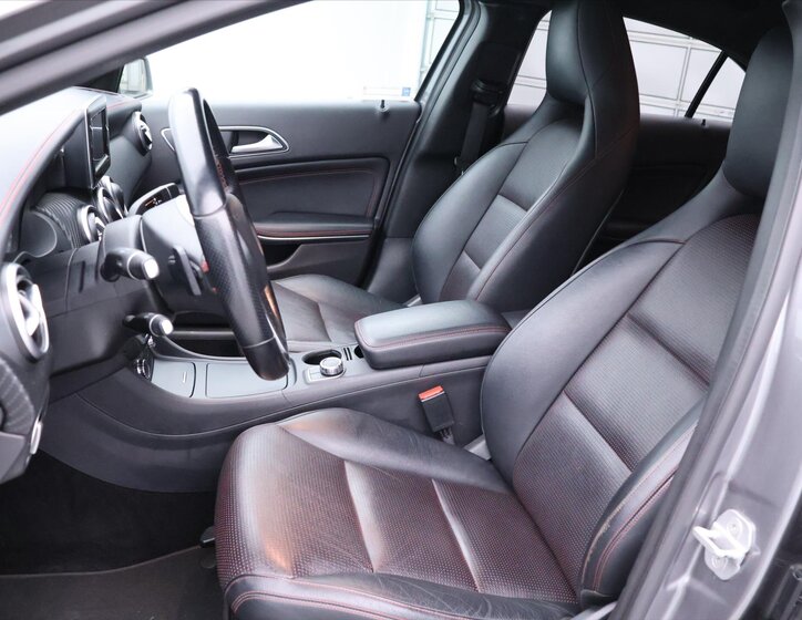 Mercedes-Benz Třídy A Hatchback 1,8 l 100 kw