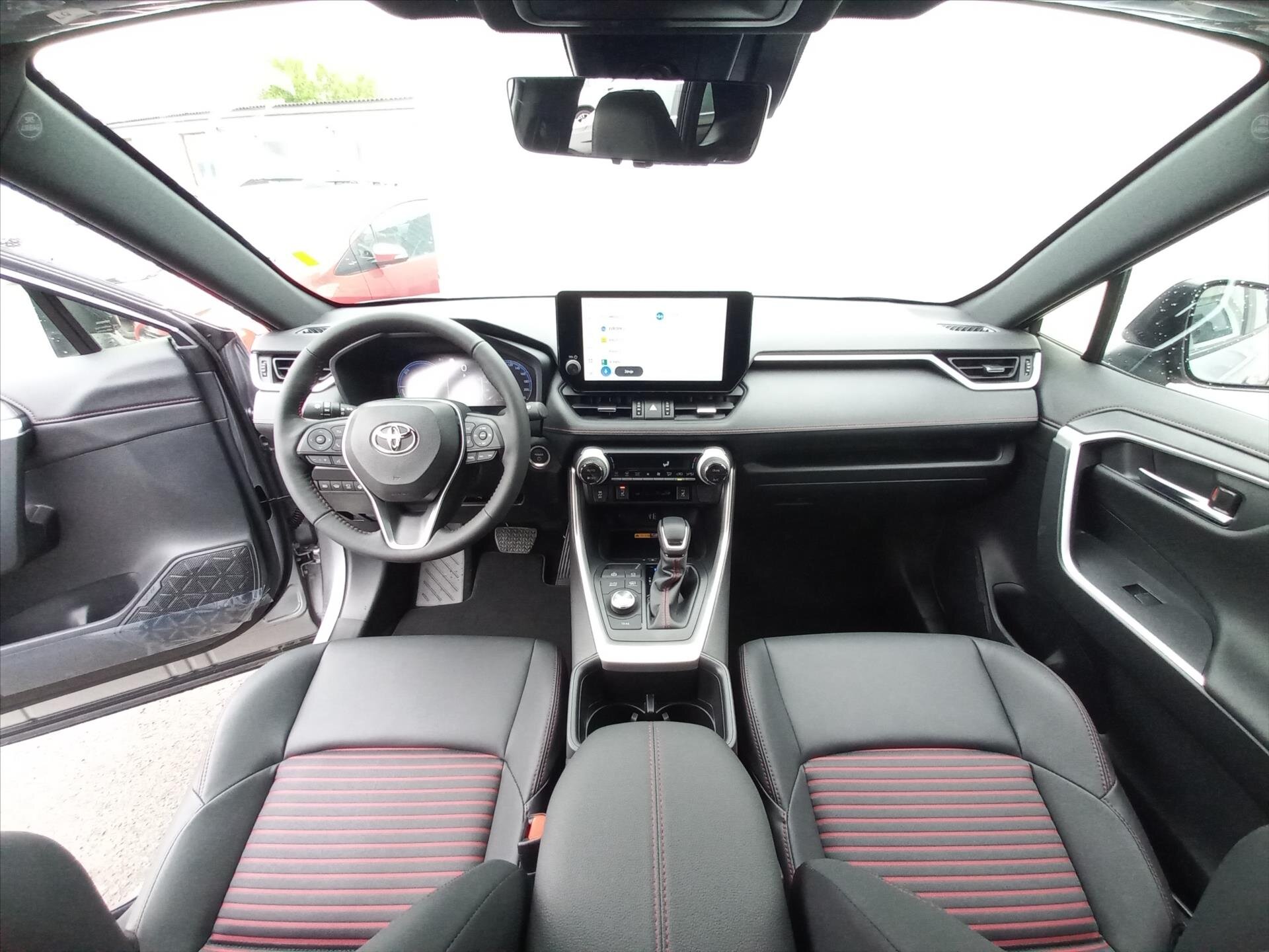 Toyota RAV4 SUV 2,5 l 136 kw