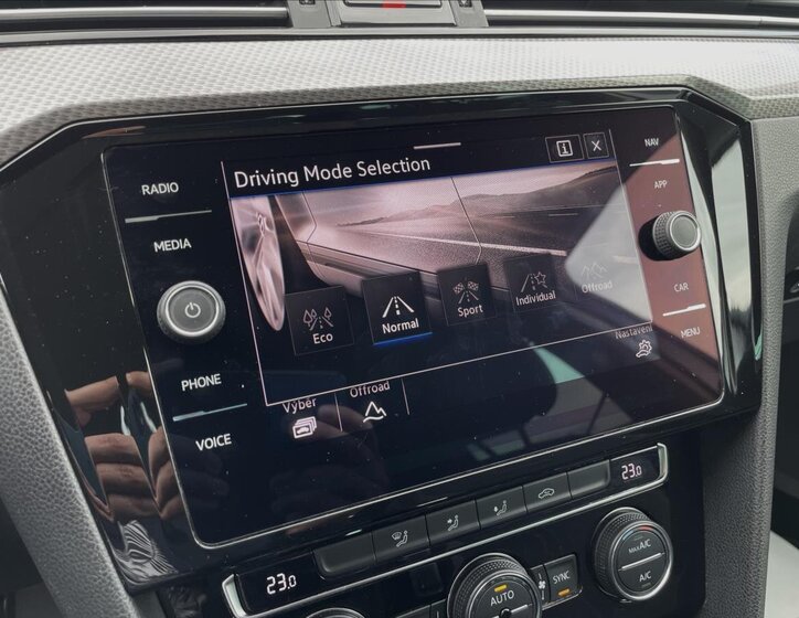 Volkswagen Passat Kombi 2,0 l 140 kw