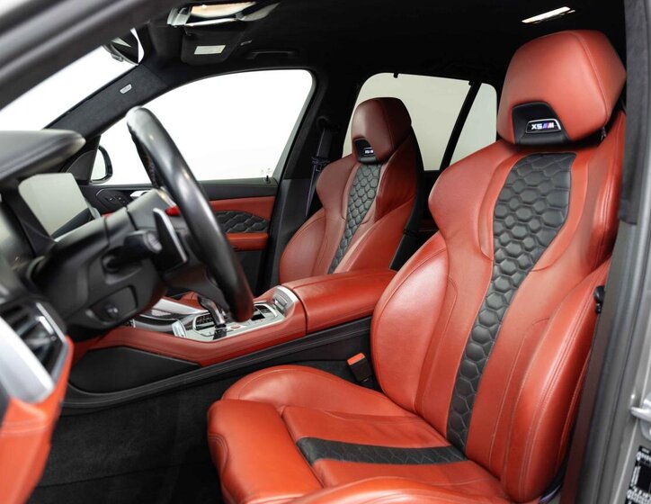 BMW X5 SUV / Terénní 4,4 l 441 kw