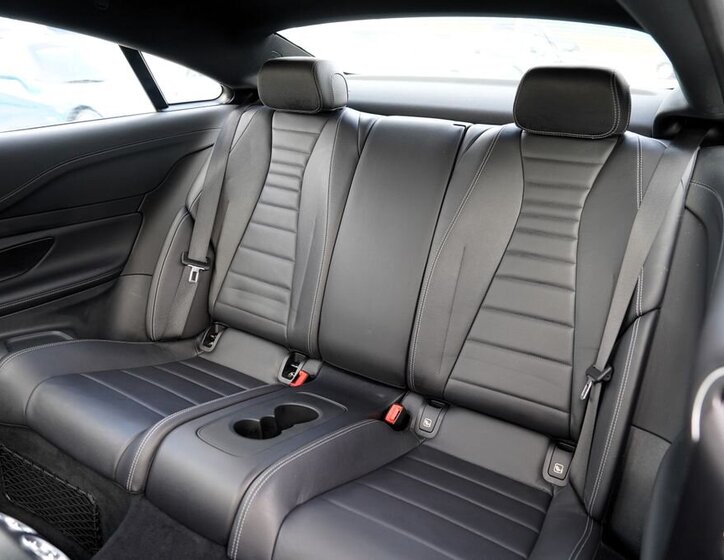 Mercedes-Benz Třídy E Kupé 2,0 l 180 kw