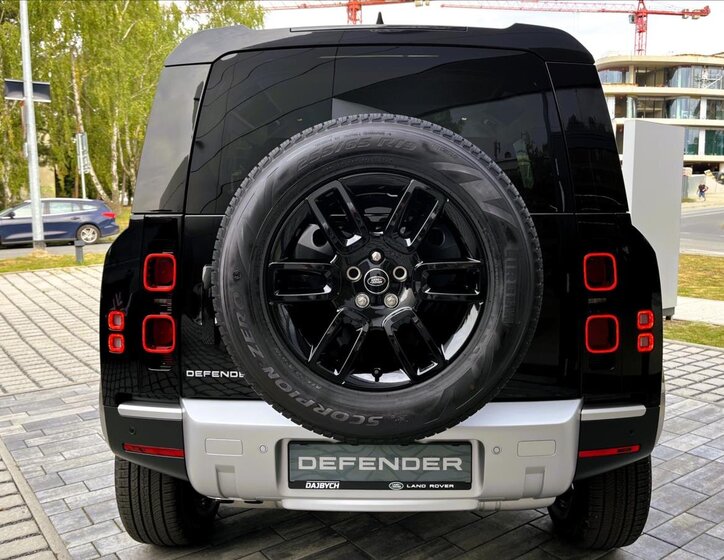 Land Rover Defender SUV / Terénní 3,0 l 147 kw