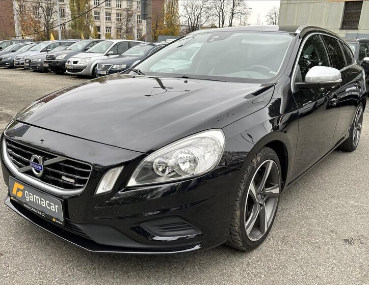 Volvo V60 Kombi 2,4 l 158 kw