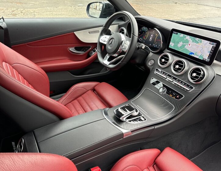 Mercedes-Benz Třídy C 12