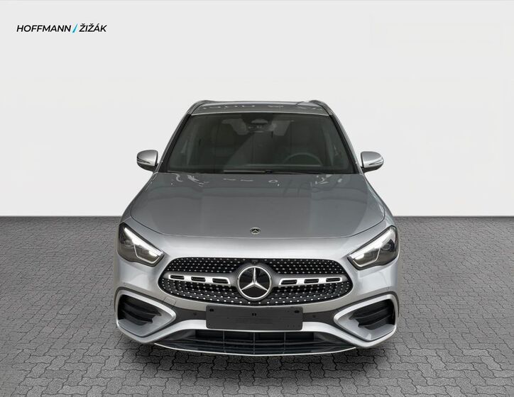 Mercedes-Benz GLA 2