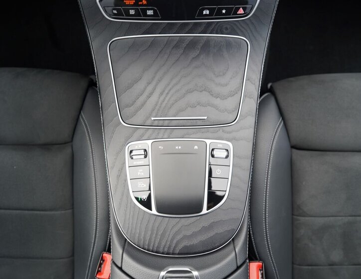 Mercedes-Benz Třídy E Sedan 2,0 l 145 kw