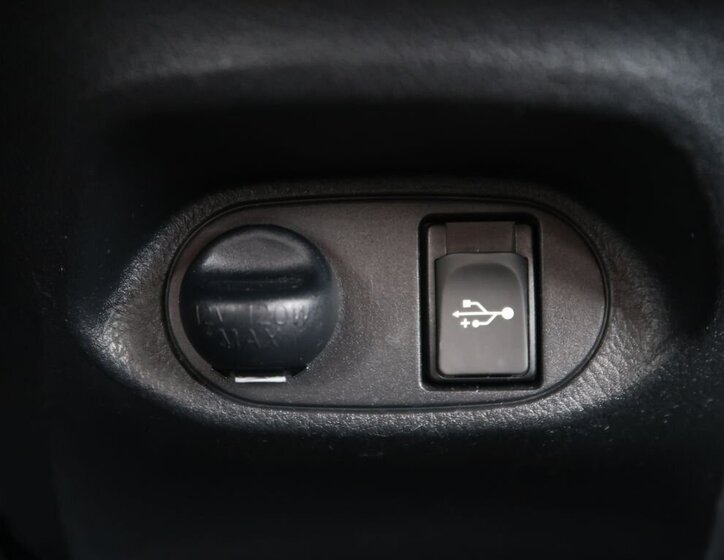 Toyota Yaris Hatchback 1,3 l 73 kw