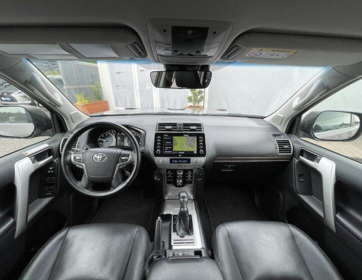 Toyota Land Cruiser 29