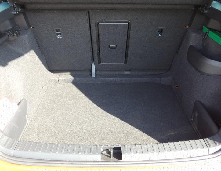 Škoda Karoq SUV / Terénní 1,5 l 110 kw