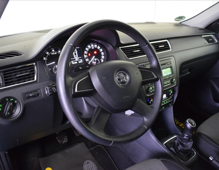 Škoda Rapid Liftback 1,2 l 77 kw