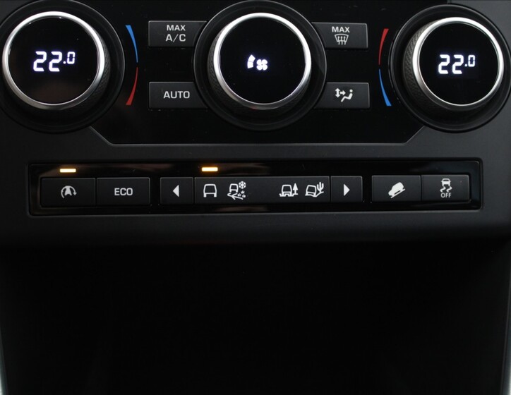 Land Rover Discovery Sport 15