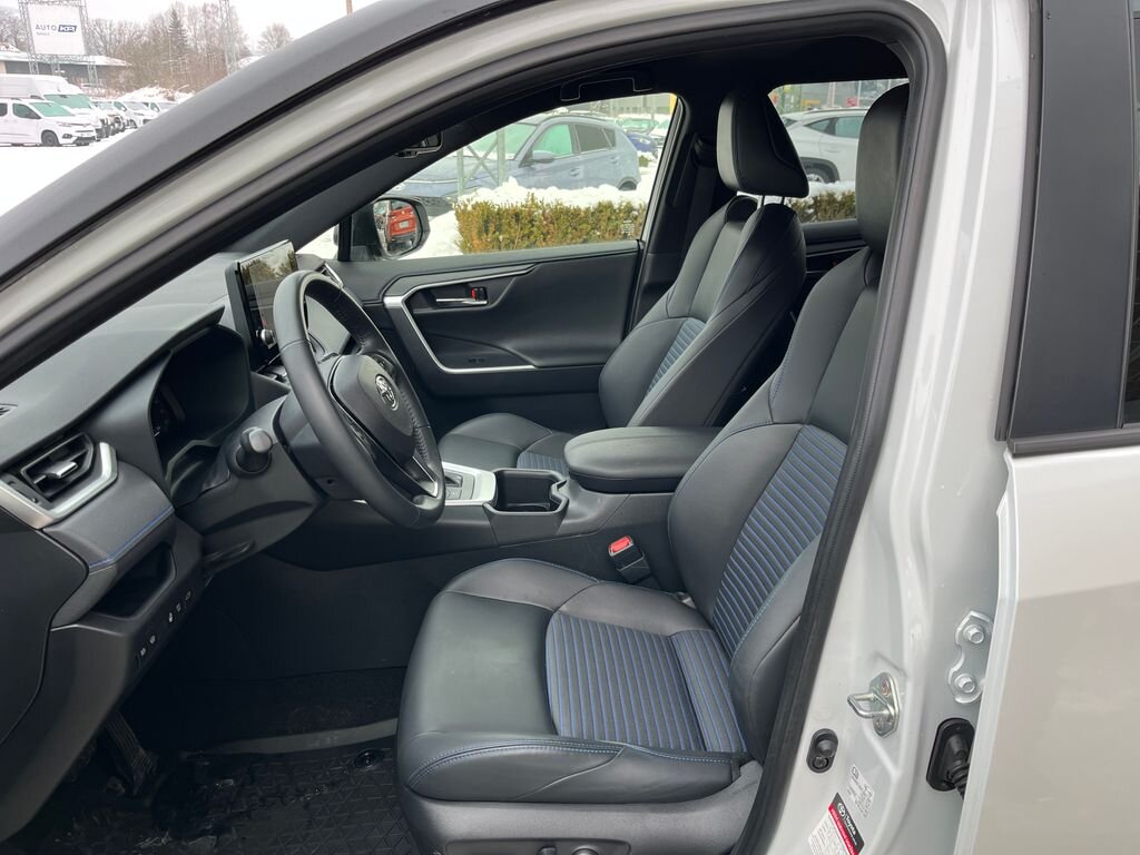 Toyota RAV4 SUV 2,5 l 131 kw