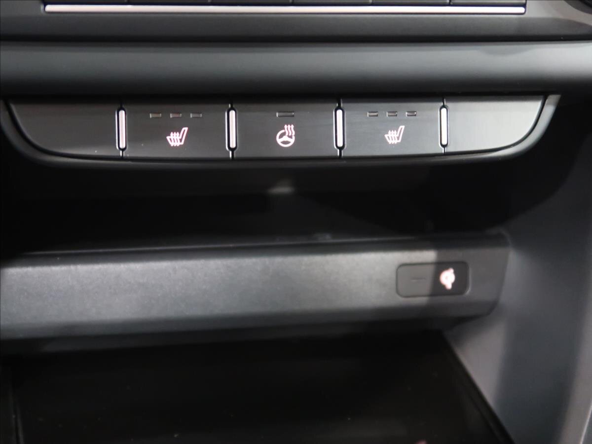 KIA XCeed CUV 1,5 l 103 kw